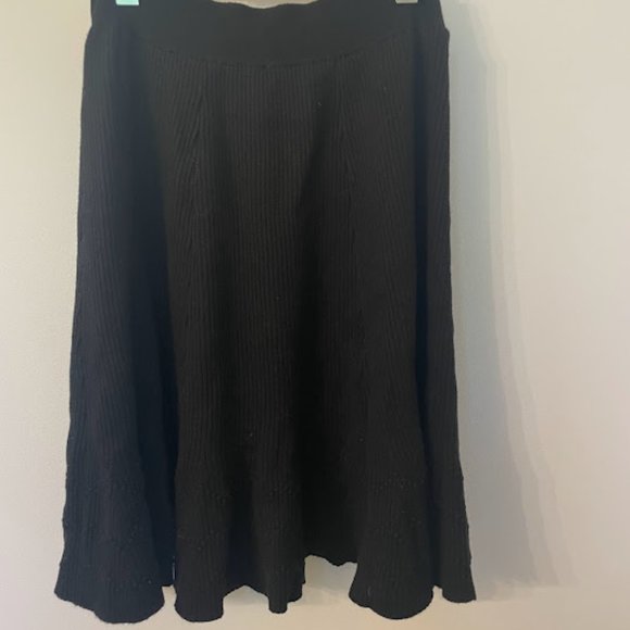 Maeve Jovie Black Ribbed Knit Skirt - Picture 3 of 8